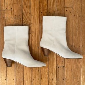 Awesome suede fall booties! Worn once!